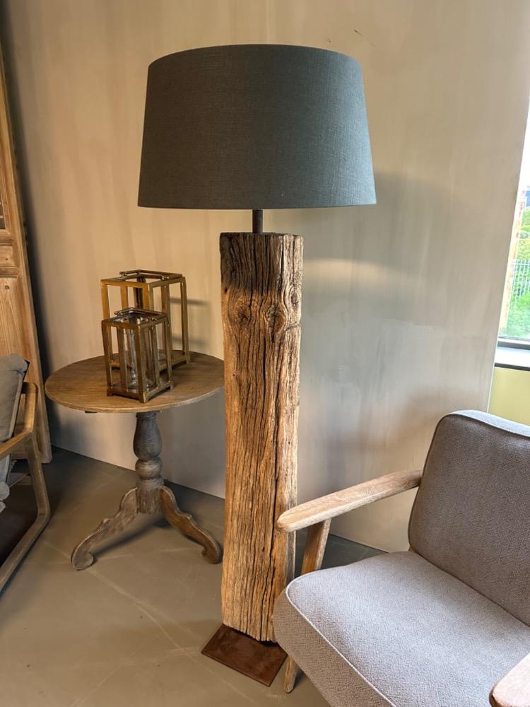 Exclusieve vloerlamp oud eiken