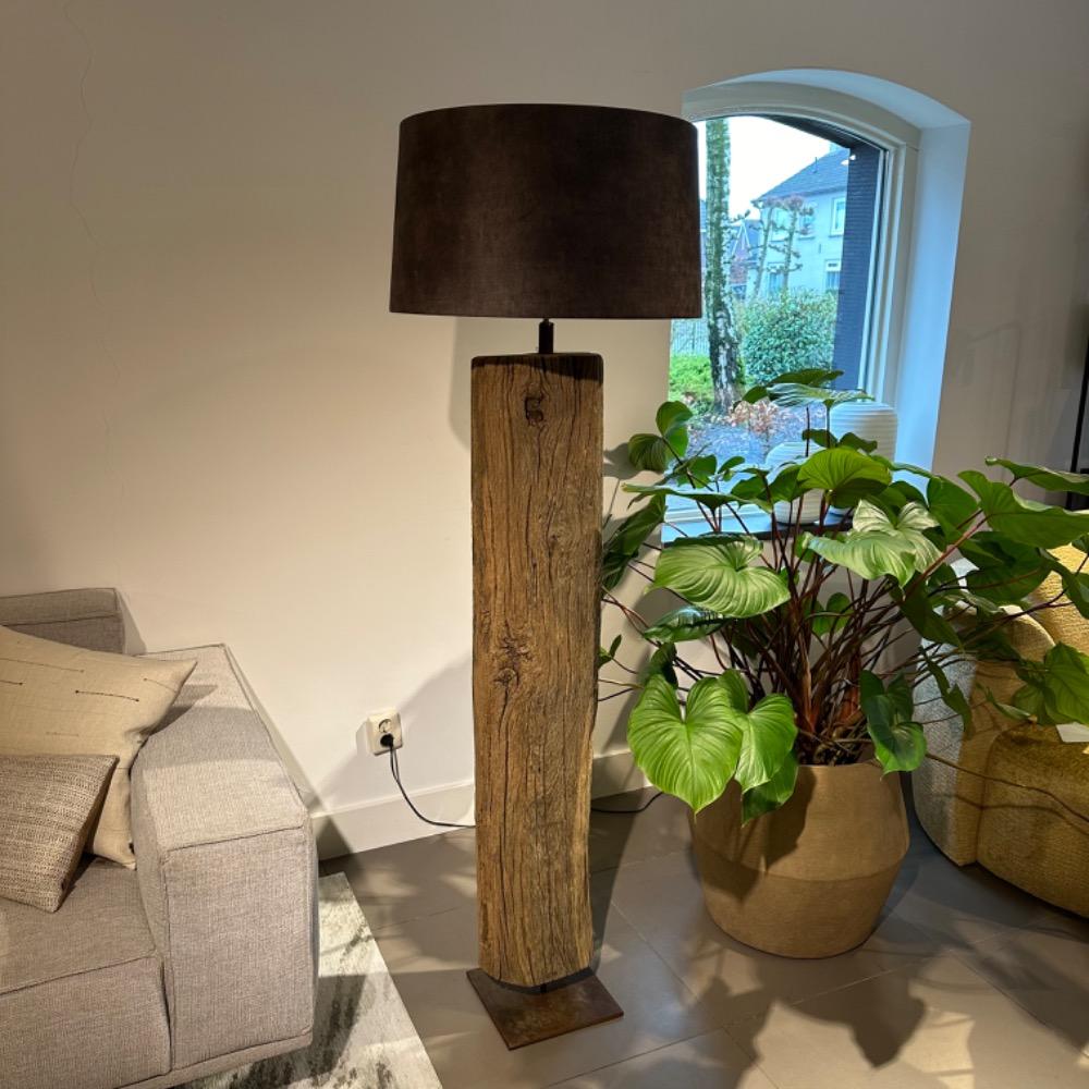 Exclusieve vloerlamp oud eiken