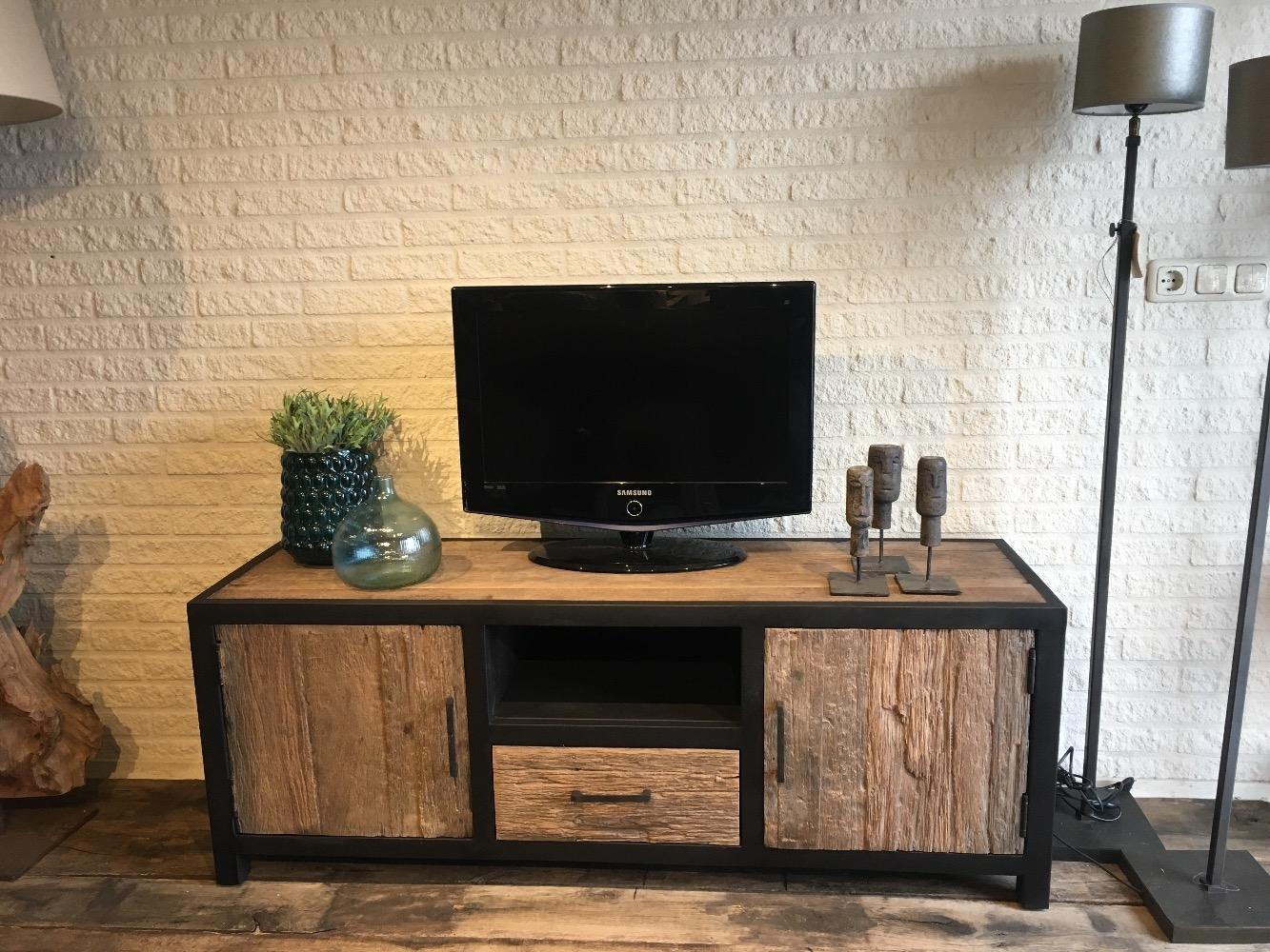 Tv oud hout/staal - TV - - Thuys